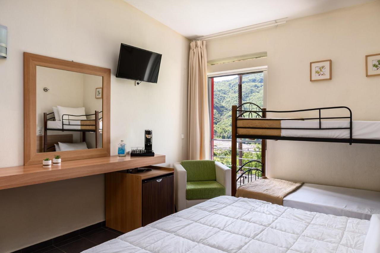 Gefiri Plakas Hotel Bagian luar foto