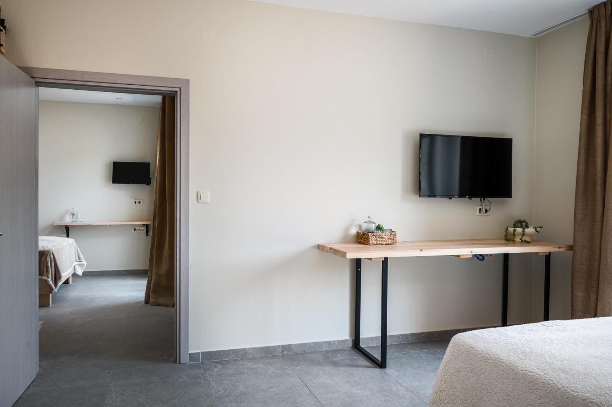 Gefiri Plakas Hotel Bagian luar foto